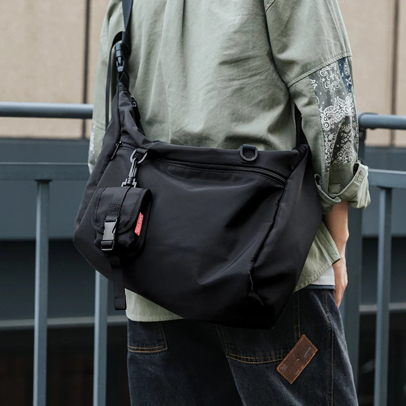 Drift Messenger – 14” Laptop Crossbody